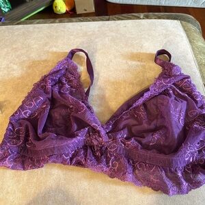 Burgundy sheer lace wirefree bra hips & curves 6x​